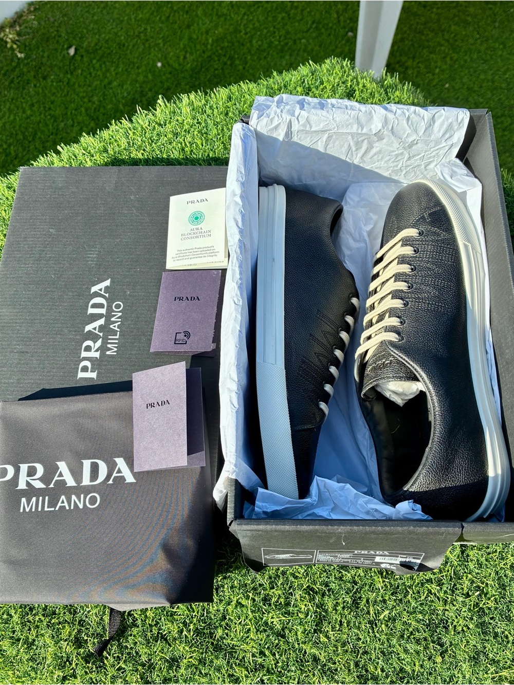 PRADA AGED-EFFECT BLACK PEBBLED LEATHER LOW-TOP SNEAKERS LOGO SZ US 11 UK 10 NEW - Picture 13 of 16